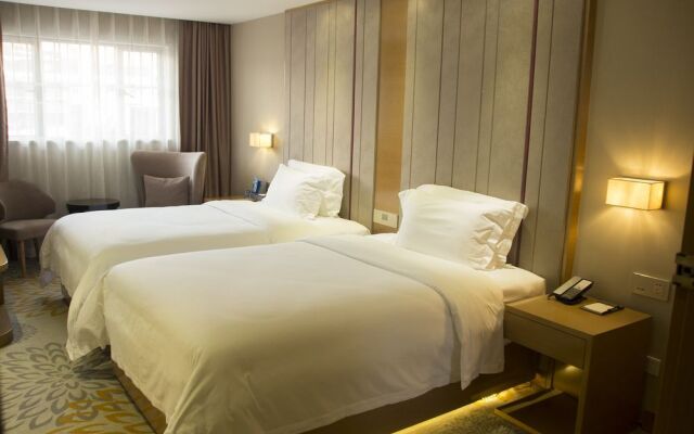 Lavande Hotel (Guangzhou South High-Speed Railway Station Shibi Metro Station)