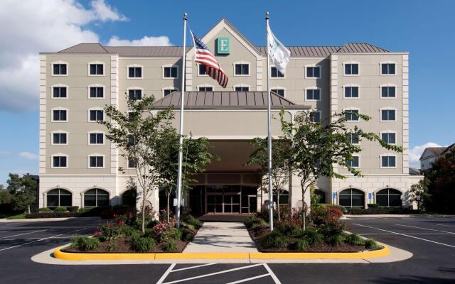 Embassy Suites by Hilton Dulles Airport