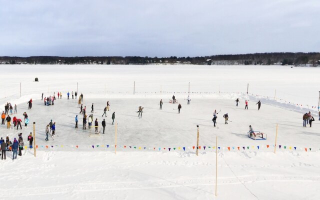 Cragun's Resort & Hotel