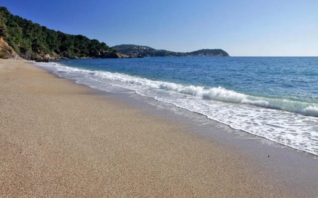 Duplex maison de village, plages, LESCLESDENICOLE