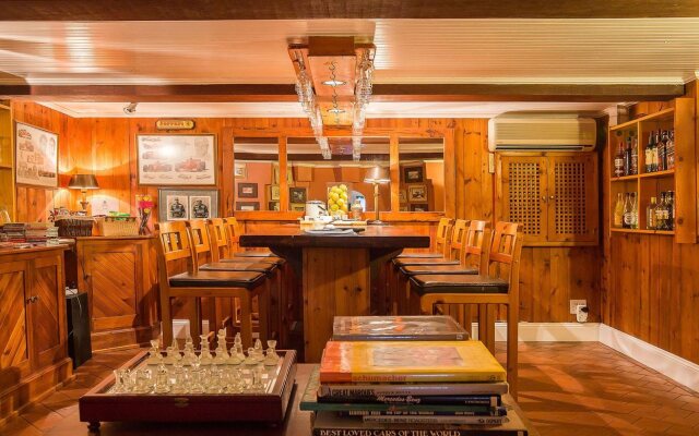 Goble Palms Guest Lodge & Urban Retreat