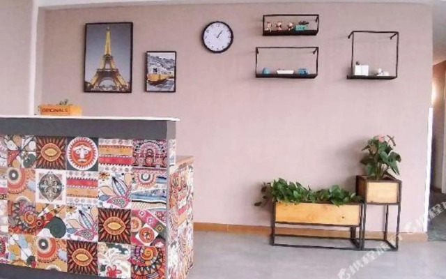 Dacheng Xiaozhu Hotel(Foshan Shunde Qinghui Garden Pedestrian Street)