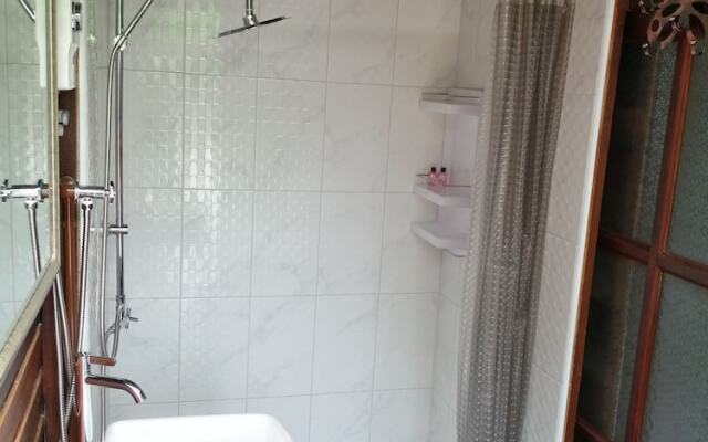 Rustic Charm Suphan
