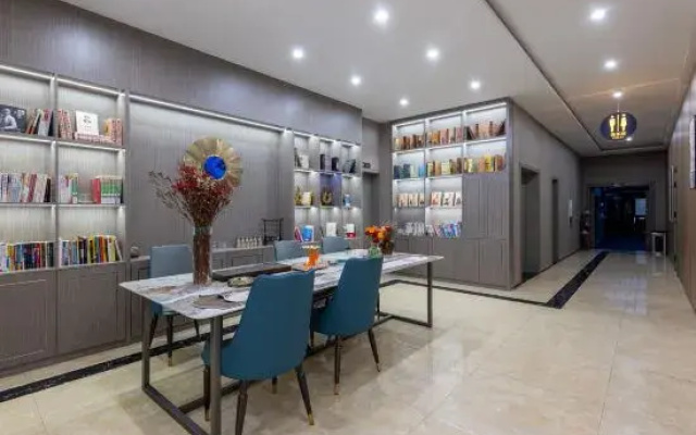 Days Inn Select Wyndham Kunming Airport