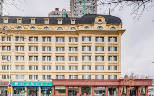 Duke Hotel