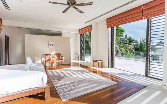 Villa Lyra Phuket 4bdr Beachfornt Villa