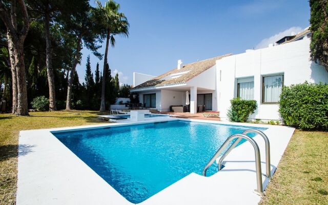 Villa Seafront VII