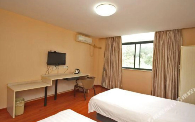 Mingyue Hotel (Kunshan Luyang)
