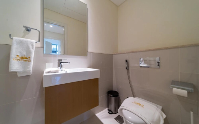 Lux BnB BLVD Central