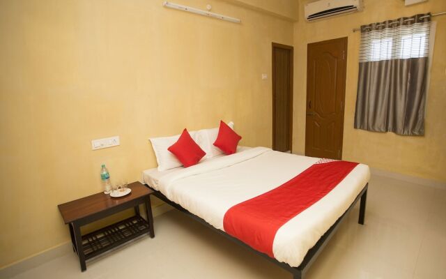 OYO 13058 Home Grand 3BHK ECR