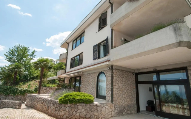 Apartments Daniel
