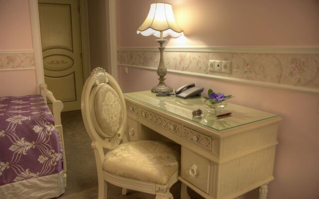 Frederic Koklen Boutique Hotel