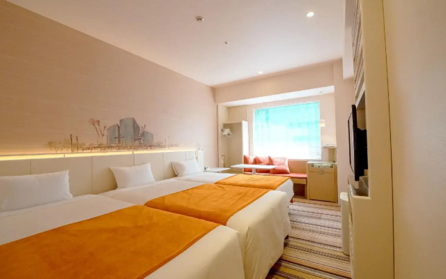 Ours Inn Hankyu
