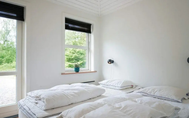 6 Person Holiday Home in Aakirkeby