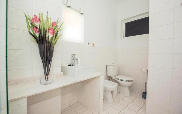 ML Apartments Charming Rooms