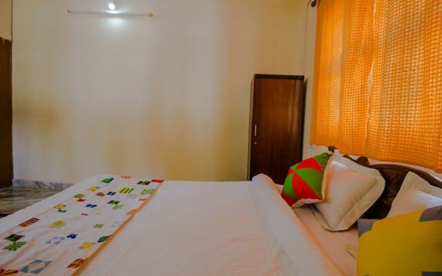OYO 14063 Home 1BHK Near by Ashwem beach