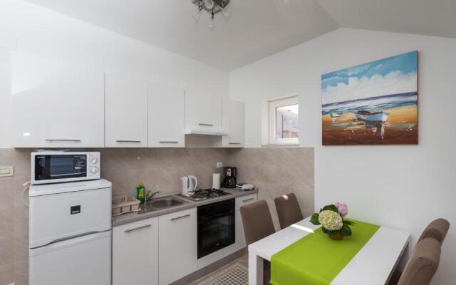 Apartments Lea