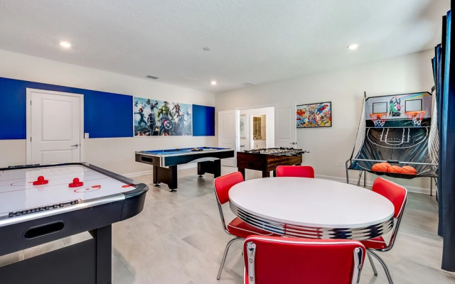 4629Target 9 Br Villa With Games Room Home