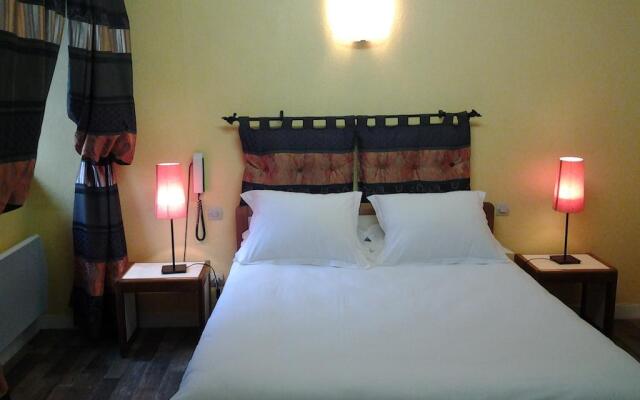 Hotel De La Tour De Lhorloge