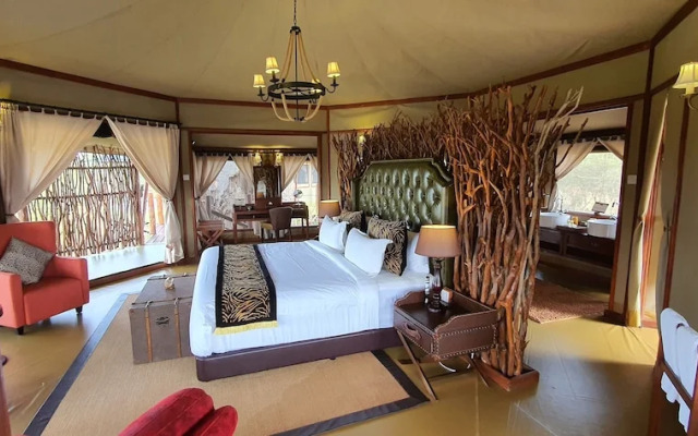 Tarangire Kuro Treetop Lodge