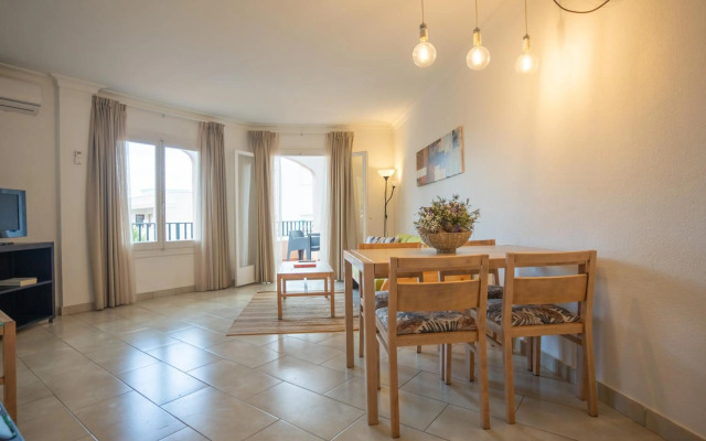 Apartamentos Royal Life