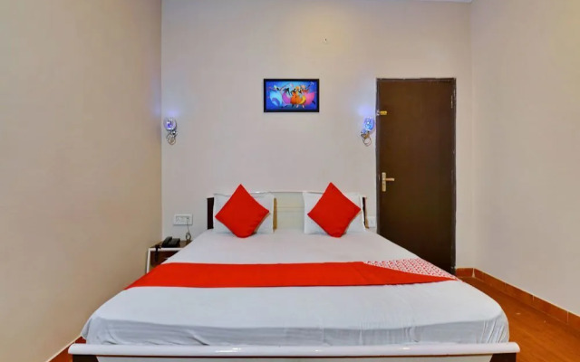 Hotel Shri Laxmi Palace by OYO Rooms