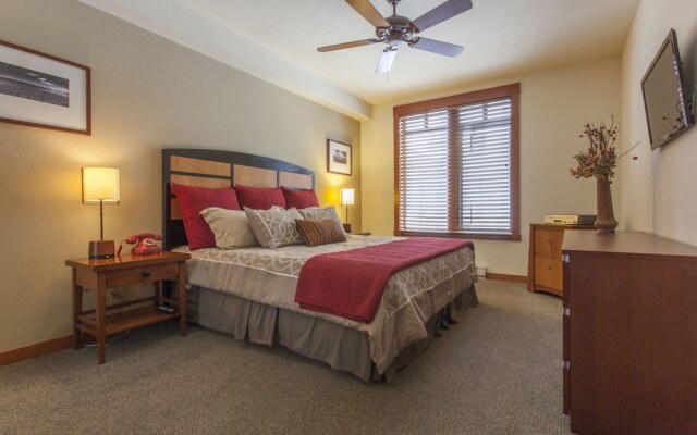 Village 3210- Lincoln House