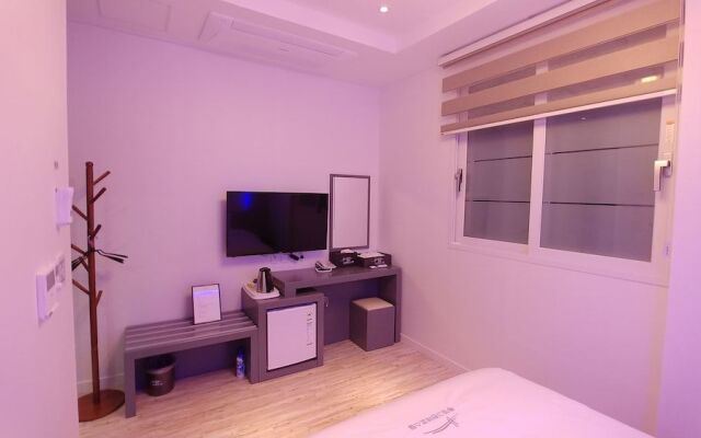 Tongyeong Grande Hostel