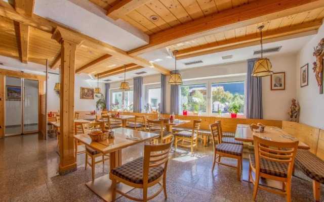 Hotel Adler