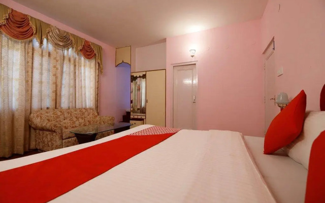 OYO 14534 Hotel Oakwood