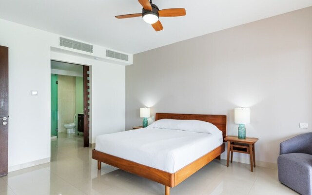 Z Casa Marea 2 Bedroom Condo by Redawning