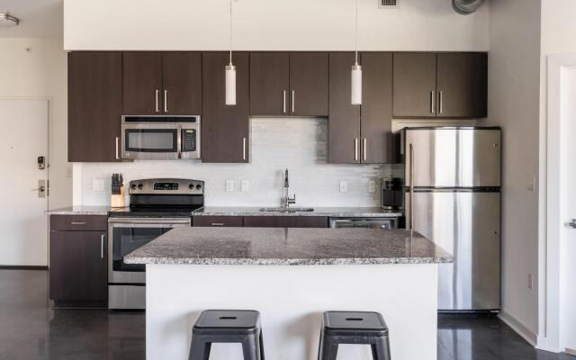 Alexandria Alluring 2BD 2BA Apartment