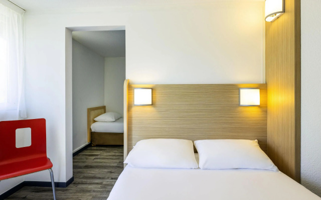 Greet Hotel Angouleme