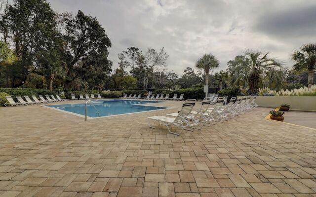 Evian 185 by RedAwning