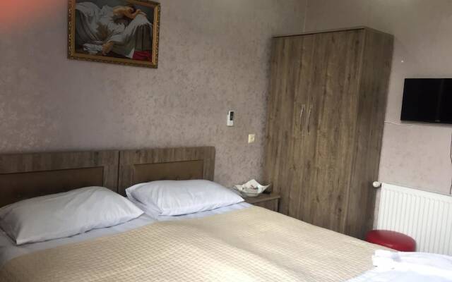 Hotel City
