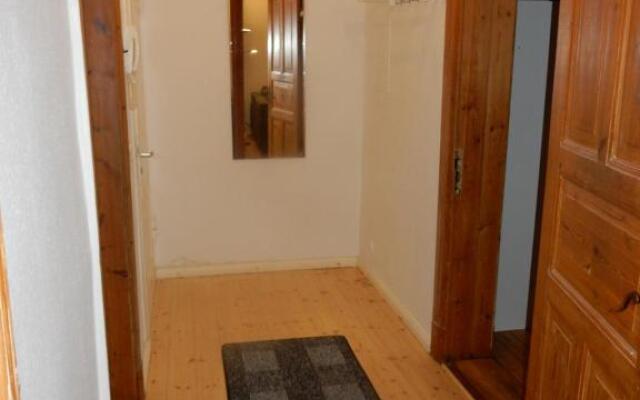 Zentrale 3 Zimmer Altbauwohnung mit Balkon