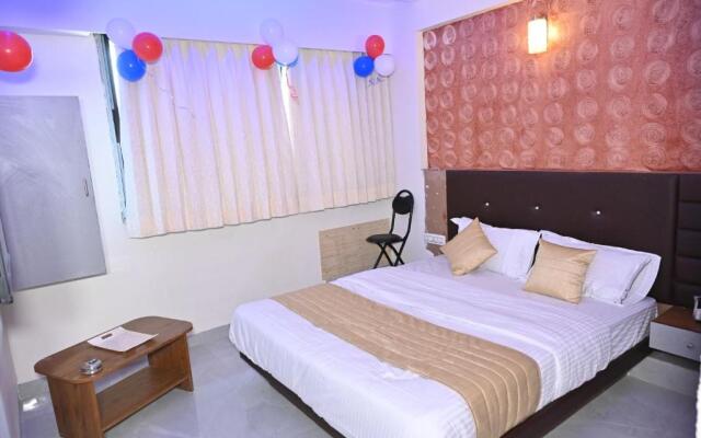 Hotel Avadh Palace