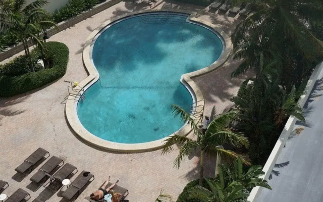 Sian Oceanfront Condos