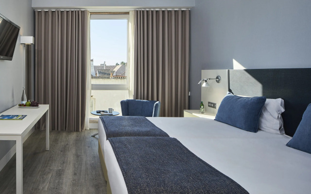 Occidental Faro Hotel