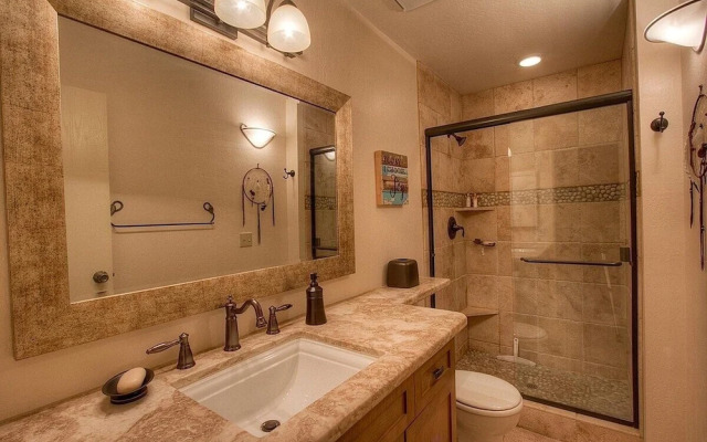 Cheyenne's Place 4 Bedroom Home by RedAwning