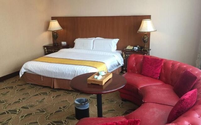Happy Hotel