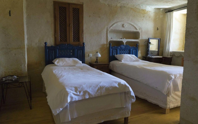 Elkep Evi Cave Hotel