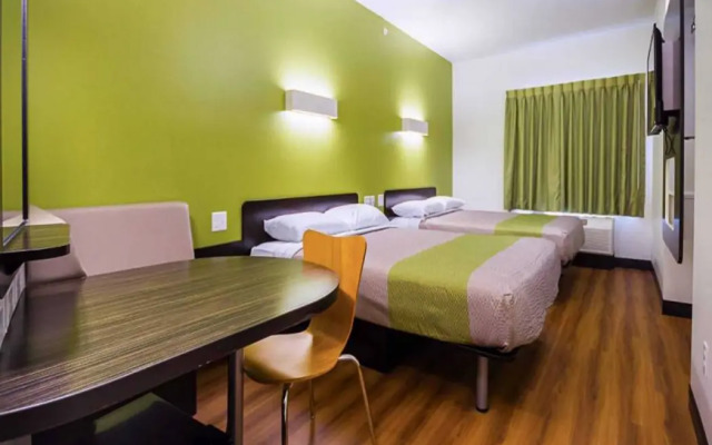 Motel 6 South Bend, IN - Mishawaka