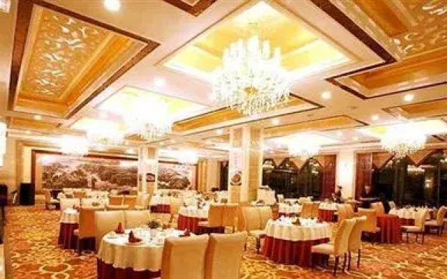 Zhuorui Hotel