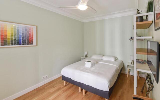 Welkeys - Crozatier Apartment