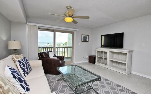 Summerhouse West 207B - Two Bedroom Condo