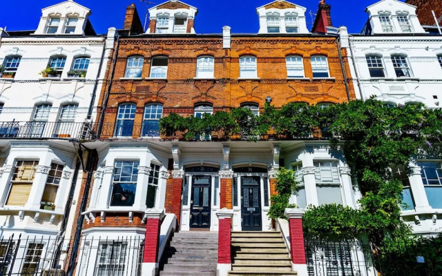 Stylish One Bedroom Flat in Kensingston, London