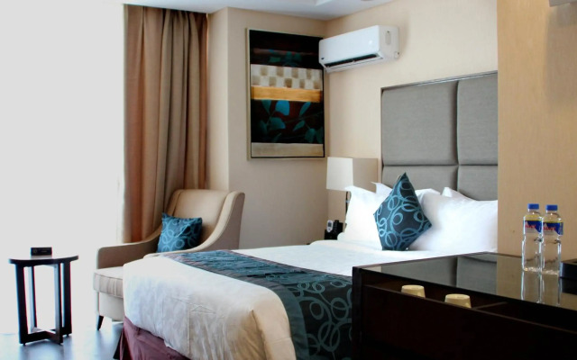 Golden Phoenix Hotel - Manila