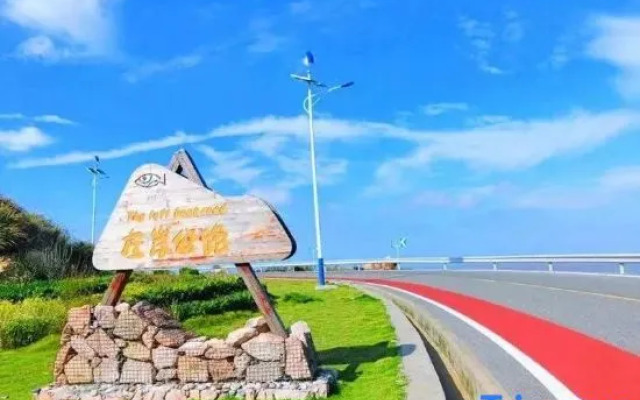 Shengsi Z·Encounter light luxury swimming pool resort