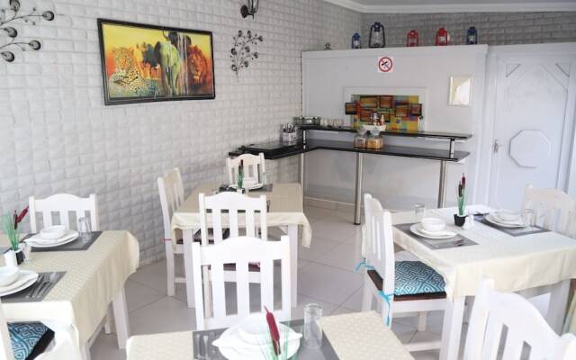 Roba Monakedi Guest Lodge